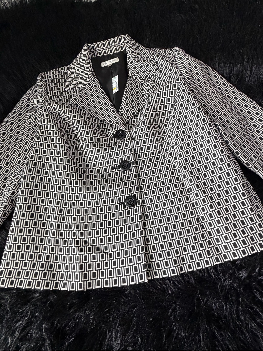 NWT! Evan Picone Black & White Geometric Blazer